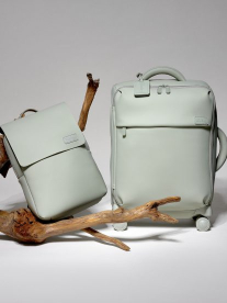 Green travel bags